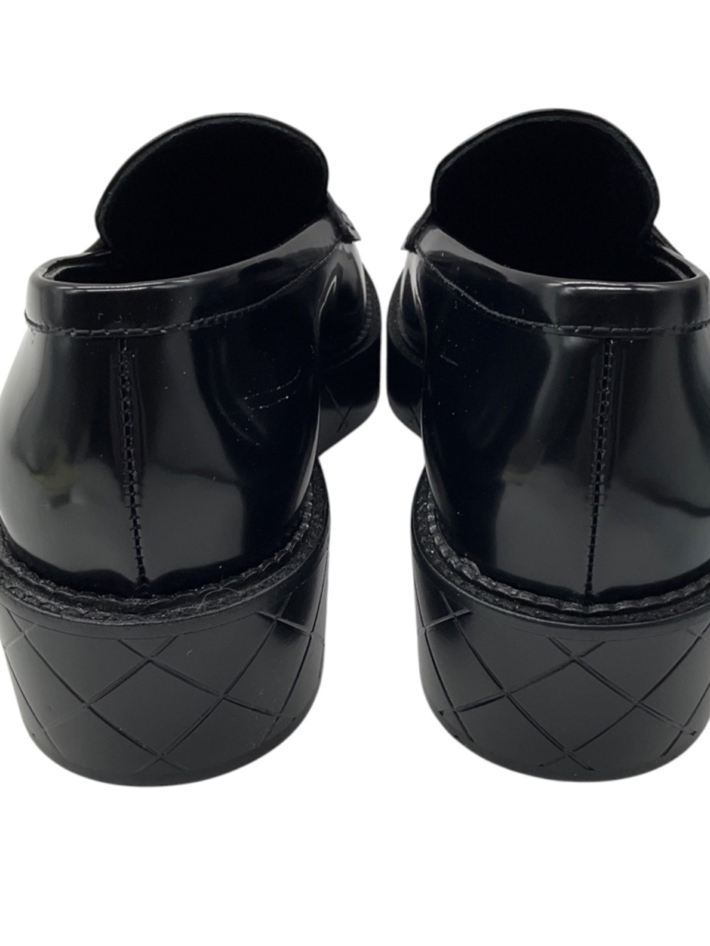 CHANEL BLACK 2024 CC LOGO HEART CLASSIC SHINY CALFSKIN MOCCASINS / LOAFERS - Picture 6 of 11